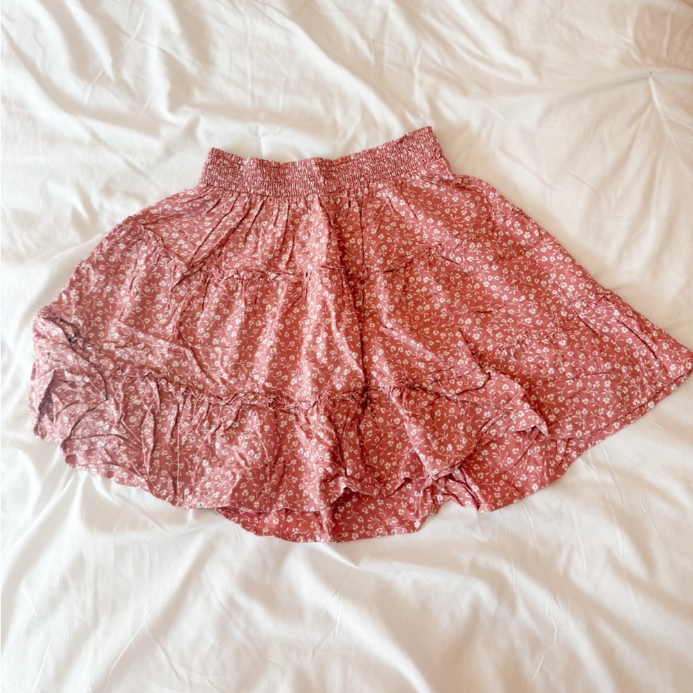 Hollister Pink And White Floral Ultra High-Rise Ruffle Mini Skirt Size XS